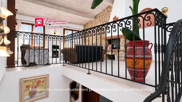 Maison Frejus 4 pièce(s) 110 m2 + double GARAGE - salon / cuisine, 3 chambres, 2 WC, salle d'eau