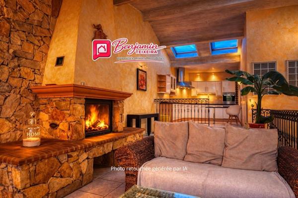 Maison Frejus 4 pièce(s) 110 m2 + double GARAGE - salon / cuisine, 3 chambres, 2 WC, salle d'eau