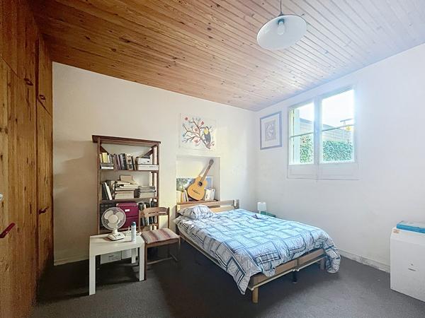 NANTES CHANTENAY Maison 5 pièces à à fort potentiel, avec garage double et jardin