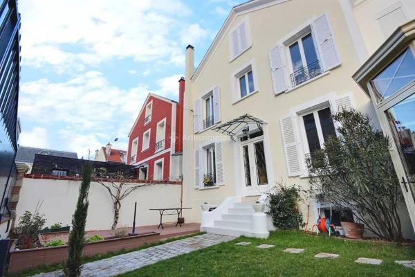 Vente Maison 6 pièces 114 m2 à Asnières-sur-Seine