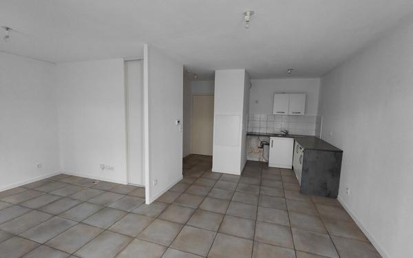 Appartement à vendre    2 pièces • 34 m2 Saint-Pierre-d'Irube