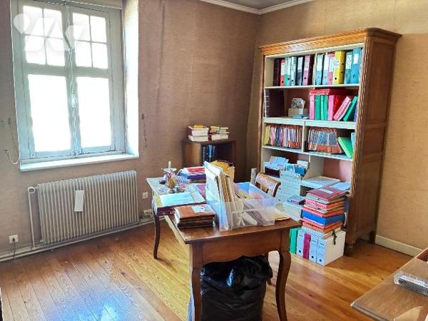 Appartement TRIPLEX à Vendre à Armentières (59280) en Nord (59)

TRES BIEN SITUE AU COEUR DE ...