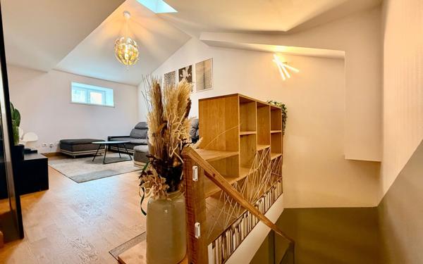 Appartement à louer    3 pièces • 92,86 m2 Toulouse