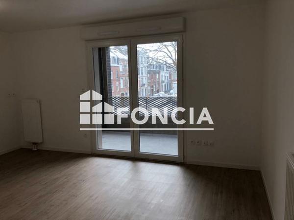 Location Studio 26.1 m² - 52 RUE DE WAZEMMES Lille 59000