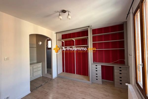 Vente                                                      Appartement
                        
                     3 pièces                      68 m2                     à Guillestre