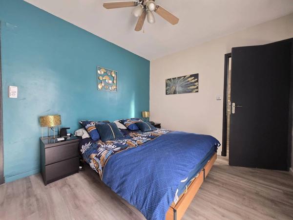 Superbe Mas avec multiples logements et piscine à Bompas