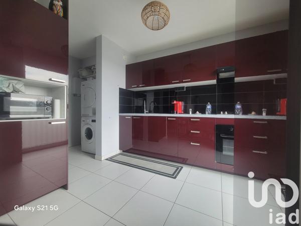 Appartement 3 pièces de 56 m² à Grigny (91350)