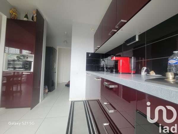 Appartement 3 pièces de 56 m² à Grigny (91350)