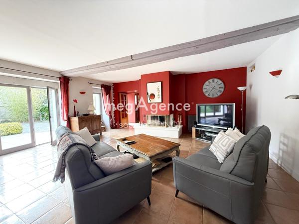 Maison à Thoiry, 78770 - 7 pièces 210m²