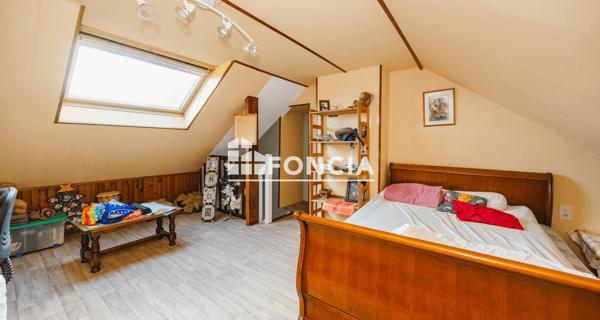 À vendre Maison 6 pièces 127.5 m² - Noyal-châtillon-sur-seiche 35230