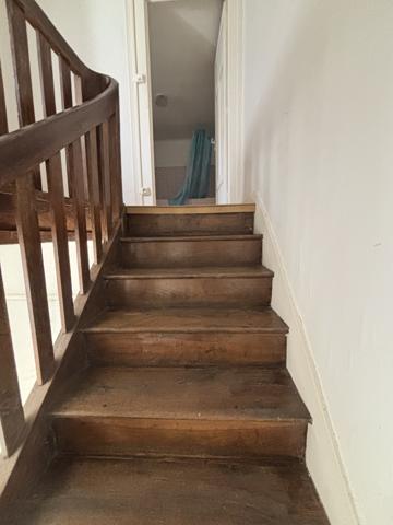 CHATILLON SUR SEINE : Proche du centre ville maison de 90m²rénovée avec remise et grange de 45m² Châtillon-sur-Seine (21400)