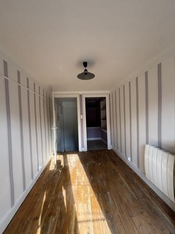 CHATILLON SUR SEINE : Proche du centre ville maison de 90m²rénovée avec remise et grange de 45m² Châtillon-sur-Seine (21400)