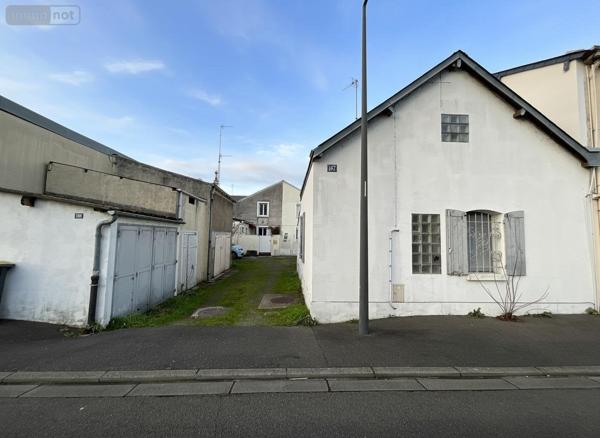 Maison à restaurer à vendre à Tours dans l'Indre-et-Loire (37000), ref : 95-49 FEBVOTTE