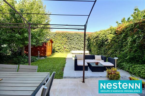 Maison  4 chambres + bureau, piscine, tres bon etat, proche commodities, calme, buanderie