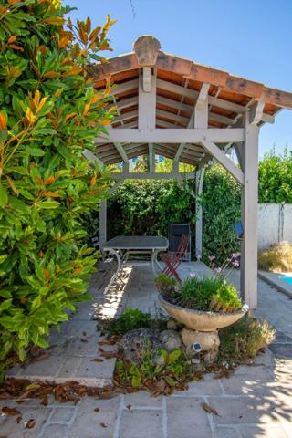 Maison à vendre 7 pièces ROYAN (17)