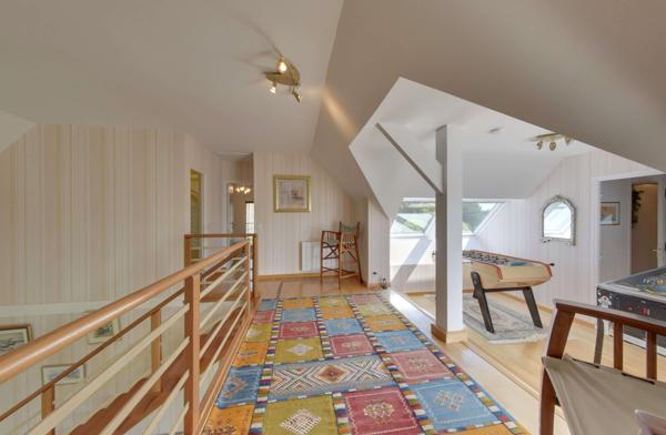 Maison avec piscine et large vue mer à Cancale