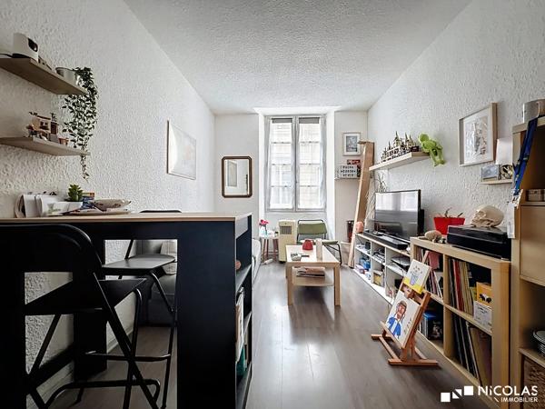 Appartement T2 30 m² – Immeuble en pierre – Quartier Saint‑Michel