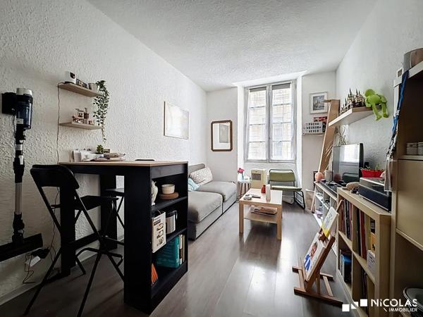 Appartement T2 30 m² – Immeuble en pierre – Quartier Saint‑Michel