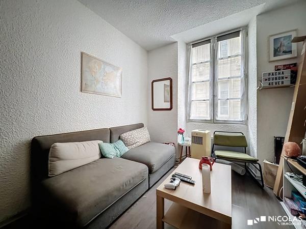 Appartement T2 30 m² – Immeuble en pierre – Quartier Saint‑Michel