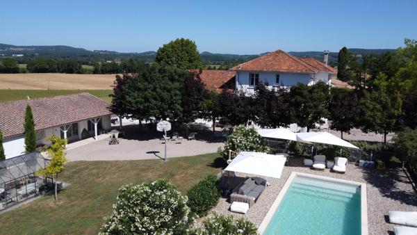 Penne-d'Agenais (47140) Superbe rénovation d’une ancienne école