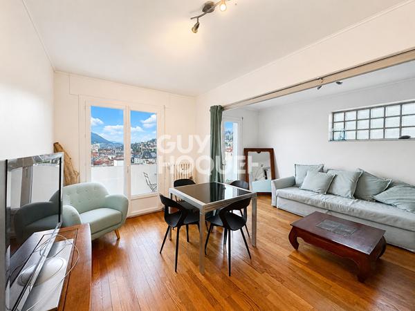 AIX LES BAINS, centre ville appartement de type 2 de 69 m² avec cave