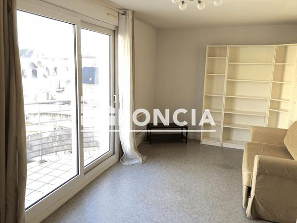 Location Appartement 2 pièces 35.55 m² - 13 RUE CHARLES GILLE Tours 37000