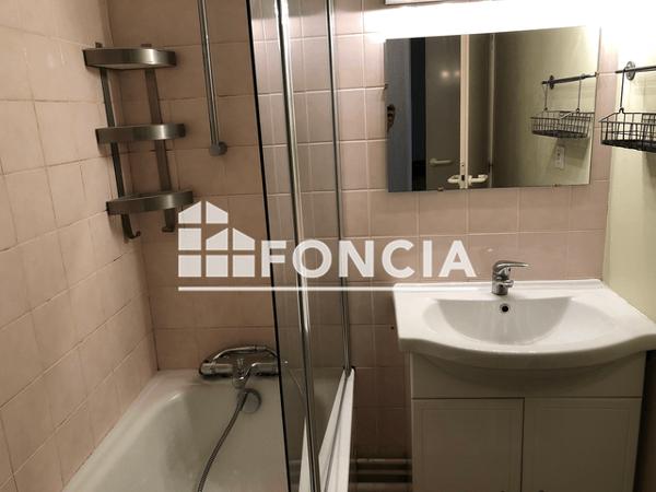 Location Appartement 2 pièces 35.55 m² - 13 RUE CHARLES GILLE Tours 37000