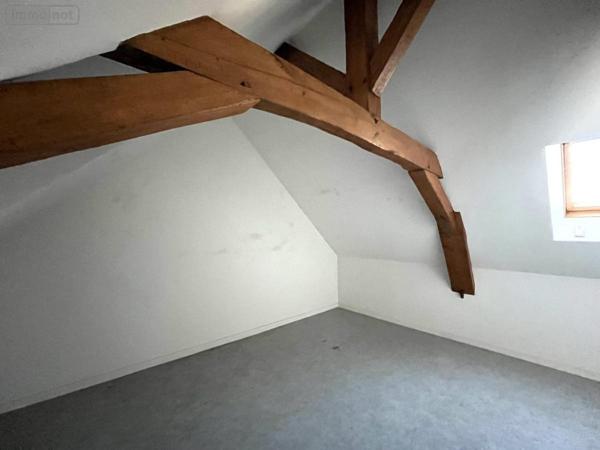 Maison à vendre à Connerré dans la Sarthe (72160), ref : 72033-228