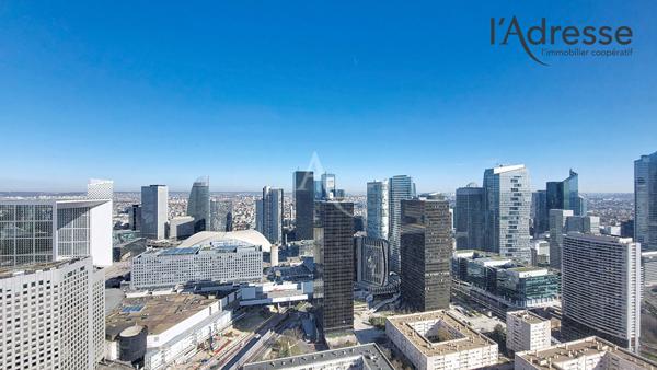 PUTEAUX/ DEFENSE appartement 4 pièces de 95m² avec cave et double parking