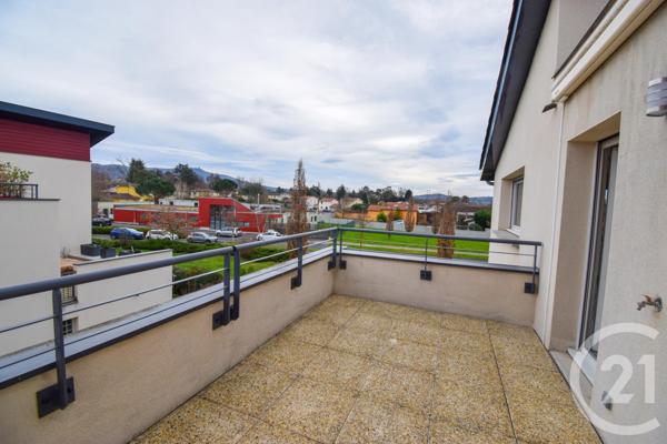 Appartement F3 à vendre  3 pièces - 75,79 m2 LES CHERES - 69