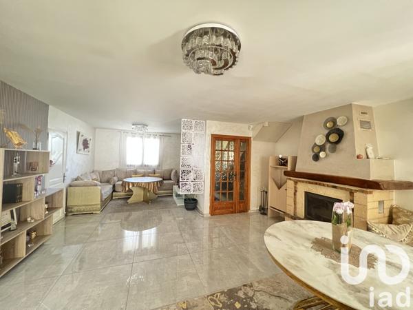 Maison à vendre 9 pièces 125 m² Savigny-le-Temple