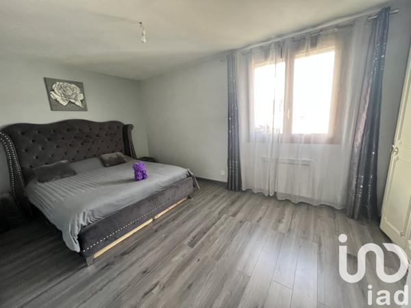 Maison à vendre 9 pièces 125 m² Savigny-le-Temple