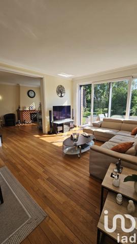 Maison 6 pièces de 180 m² à Vendin-le-Vieil (62880)