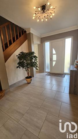 Maison 6 pièces de 180 m² à Vendin-le-Vieil (62880)