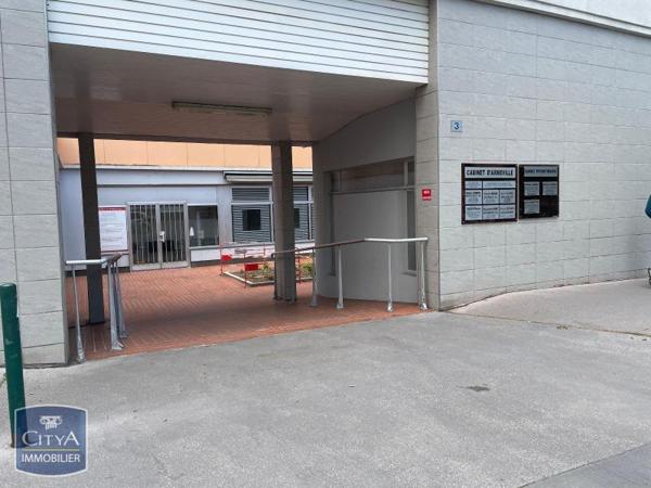 Local professionnel à louer