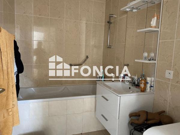 Location Appartement 4 pièces 87.39 m² - 87 RUE DE LA REPUBLIQUE Lanester 56600