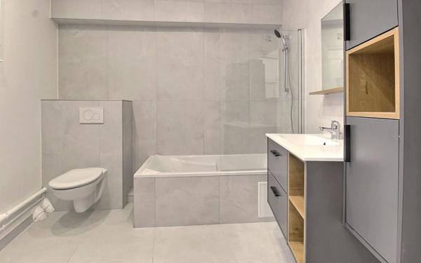 Appartement à vendre    5 pièces • 109,63 m2 Paris 6