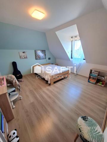 MAISON RECENTE EXCEPTIONNELLE ET ATYPIQUE