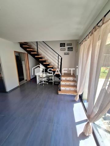 MAISON RECENTE EXCEPTIONNELLE ET ATYPIQUE