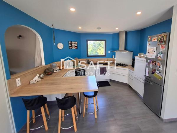 MAISON RECENTE EXCEPTIONNELLE ET ATYPIQUE