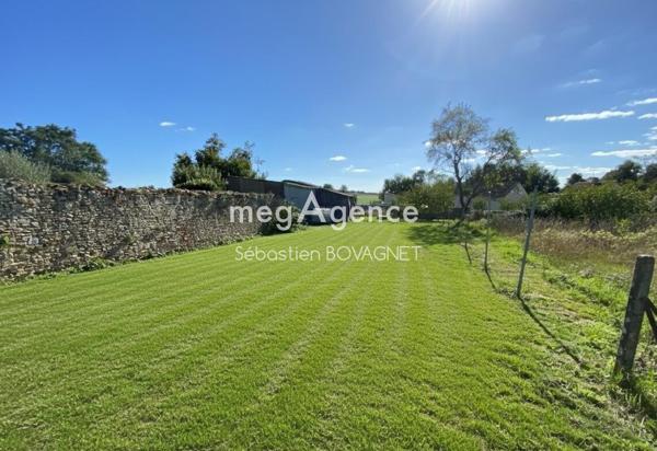 Terrain à LOUE, 72540 - 350m²