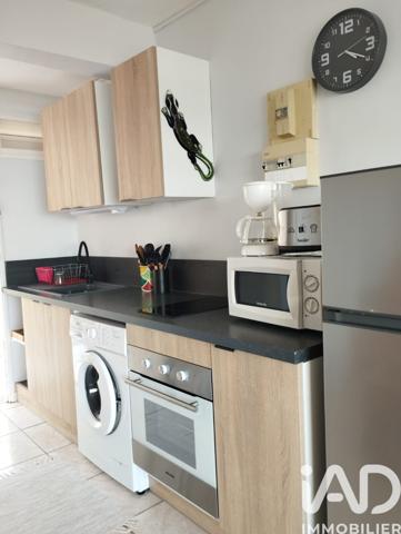 Location appartement 1 pièce 24 m² Saint-François