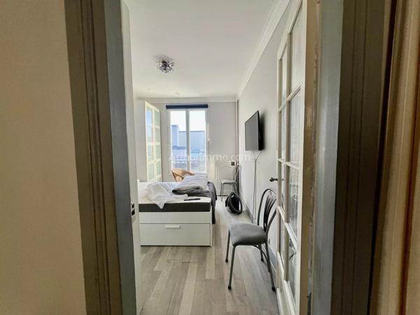 Location                                                      Appartement
                        
                     2 pièces                      31 m2                     à Boulogne-Billancourt
