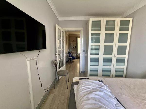 Location                                                      Appartement
                        
                     2 pièces                      31 m2                     à Boulogne-Billancourt