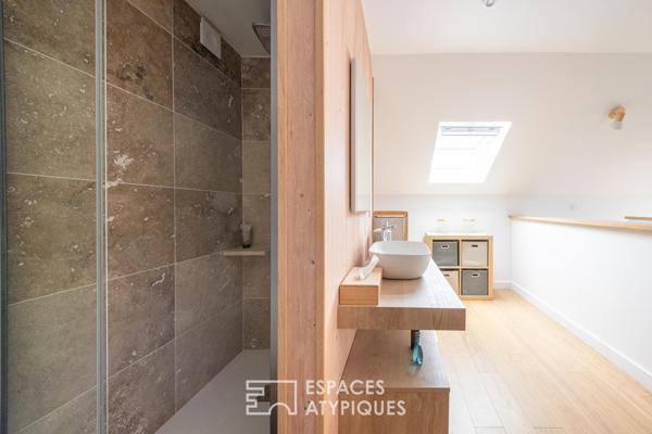 Maison des années 30 réhabilitée avec extension, patio et bassin – Dijon Bas Montchapet