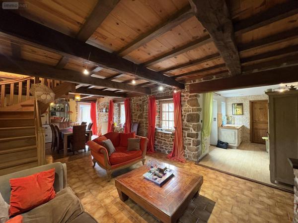 Maison à vendre à Jullouville dans la Manche (50610), ref : VM3893-50026