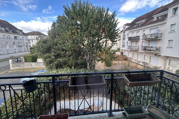 Montigny Le Bretonneux  - Le Village