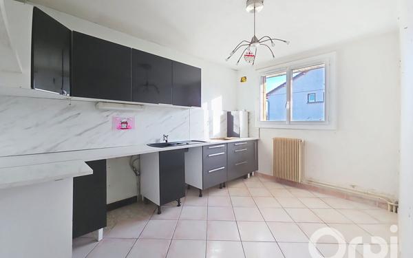 Maison à vendre    5 pièces • 108 m2 Bellerive-sur-Allier