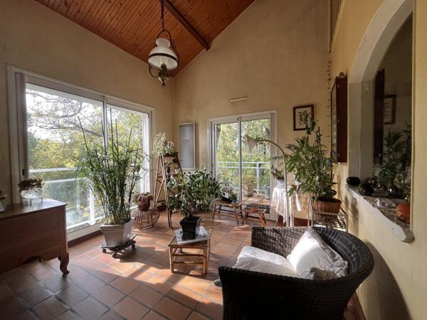 Villa dans les arbres à Quinçay