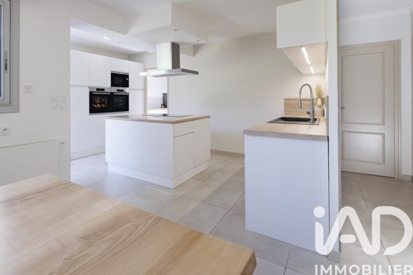 Maison à vendre 4 pièces 185 m² Tramoyes